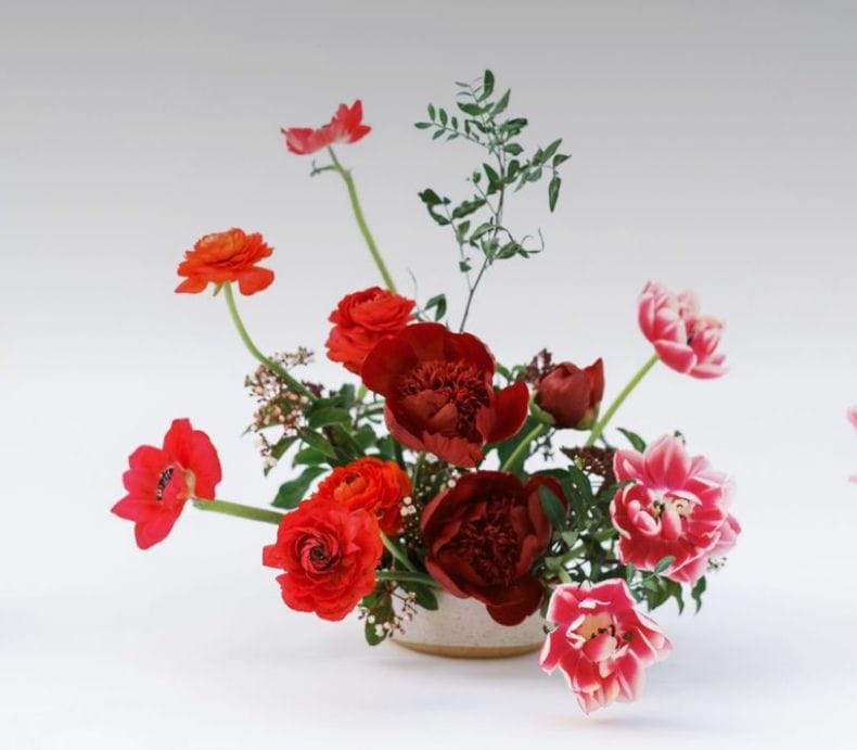 About Us About goshen flower -red roses, tulips and greenary arrangement goshen flower delivery dubai