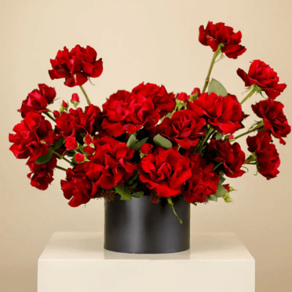 Eternal Passion Luxury Red Roses Box – Dubai’s Premium Anniversary Gift