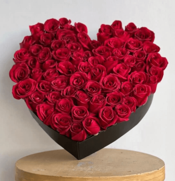 Luxury Royal Heart Roses gift box with gold accents, designed for Dubai flower delivery and premium corporate gifting